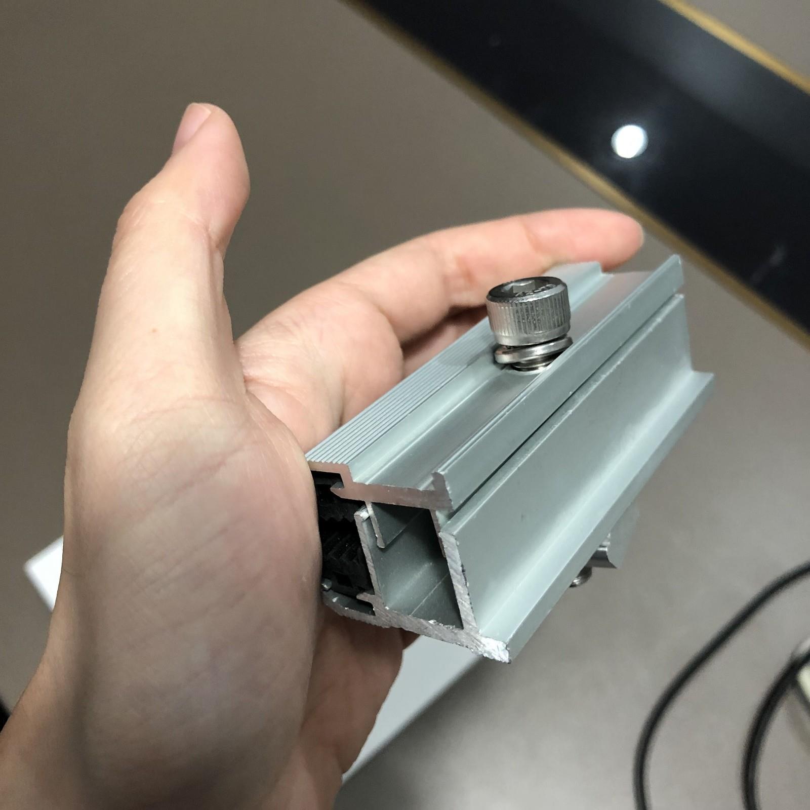 وحدة فرملس المشبك frameless module clamp